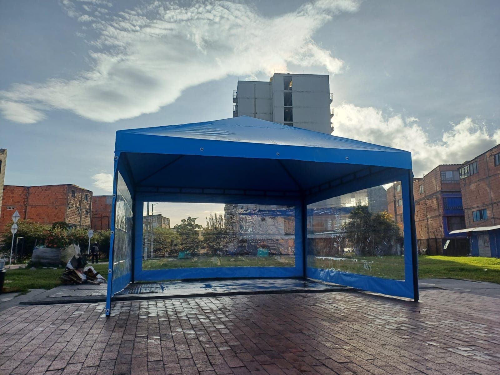 Carpa piramidal 6